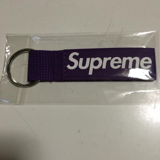 Supreme(シュプリーム)のsupreme webbing keychain  メンズのファッション小物(キーホルダー)の商品写真