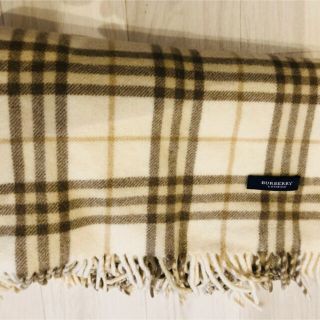 バーバリー(BURBERRY)のユニクロ　ノースリーブ トップス(マフラー/ストール)