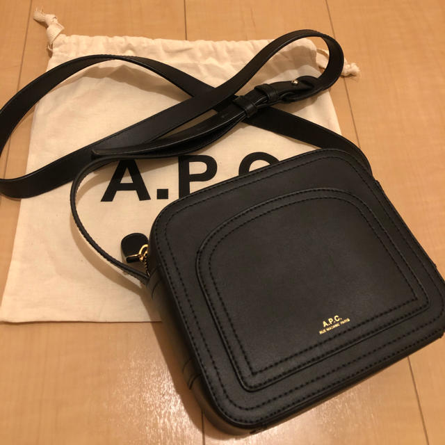 A.P.C.  ルイゼット ショルダーバッグレディース