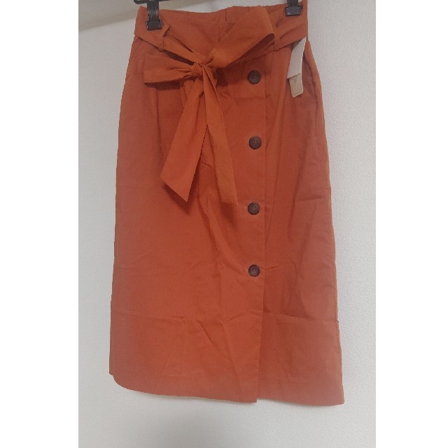 CLEAR IMPRESSION(クリアインプレッション)のｸﾘｱｲﾝﾌﾟﾚｯｼｮﾝ￥7900タグ付UVボタン付きスカート レディースのスカート(ひざ丈スカート)の商品写真