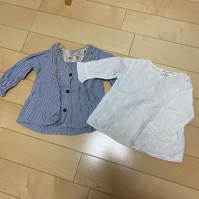 NEXT(ネクスト)のブラウス　トップス　2枚　アップルシード　ネクスト　90cm キッズ/ベビー/マタニティのキッズ服女の子用(90cm~)(Tシャツ/カットソー)の商品写真