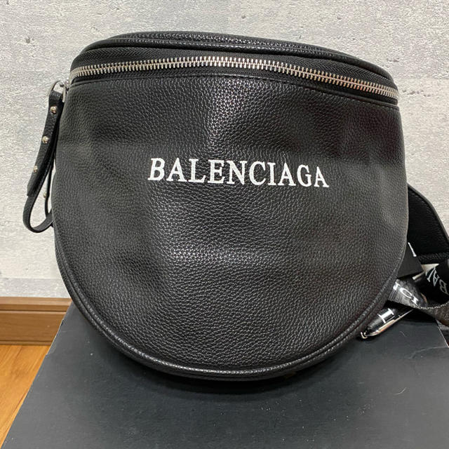 ノベルティ BALENCIAGA ショルダーバック