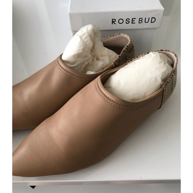 ROSE BUD(ローズバッド)の【なゆさ様専用】【新品未使用】ROSE BUD ベージュパイソン レディースの靴/シューズ(ハイヒール/パンプス)の商品写真