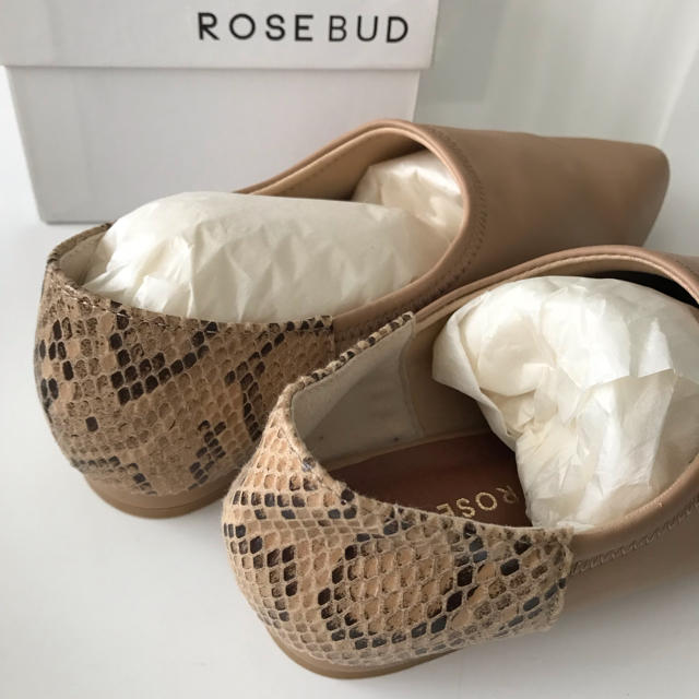ROSE BUD(ローズバッド)の【なゆさ様専用】【新品未使用】ROSE BUD ベージュパイソン レディースの靴/シューズ(ハイヒール/パンプス)の商品写真