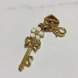 サマンサタバサプチチョイス(Samantha Thavasa Petit Choice)のサマンサタバサ　プチチョイス イニシャルチャーム　S 美品　量産　(チャーム)