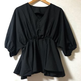 グレイル(GRL)の新品　値下げ　ドルマンペプラムトップス(シャツ/ブラウス(長袖/七分))