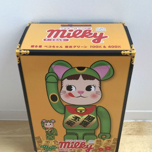 BE@RBRICK 招き猫　ぺこちゃん　蛍光グリーン　100%&400%