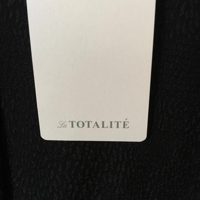 La TOTALITE(ラトータリテ)のラトータリテ ブラウス レディースのトップス(シャツ/ブラウス(半袖/袖なし))の商品写真