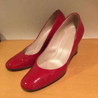 マルタンマルジェラ(Maison Martin Margiela)のウェッジソールエナメルパンプス(ハイヒール/パンプス)