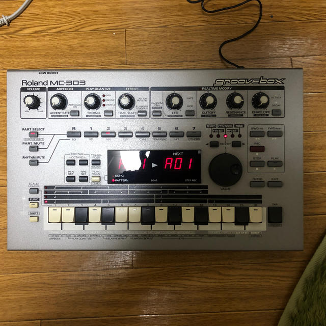 ローランド roland groovebox mc303 mc-303 タイムセール 6200円