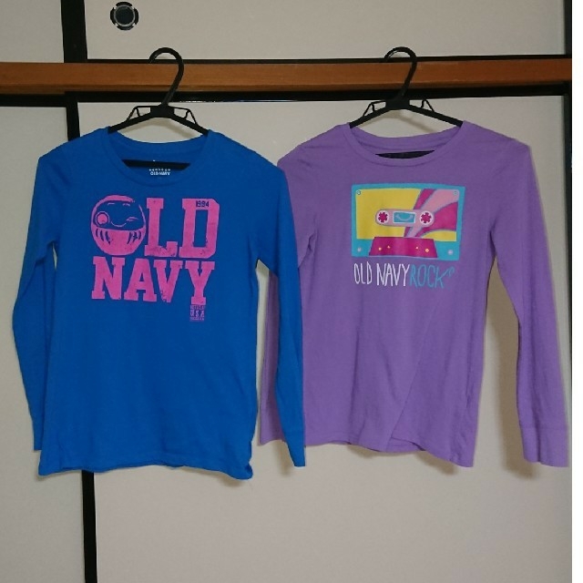 Old Navy(オールドネイビー)の長袖Tシャツ 2枚 キッズ/ベビー/マタニティのキッズ服女の子用(90cm~)(Tシャツ/カットソー)の商品写真