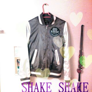 シェイクシェイク(SHAKE SHAKE)の SHAKE SHAKEスカジャン(スカジャン)