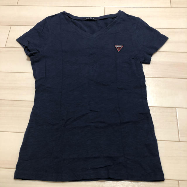 GUESS(ゲス)のGUESS Tシャツ レディースのトップス(Tシャツ(半袖/袖なし))の商品写真