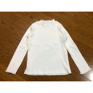 ユニクロ(UNIQLO)の美品！フリルハイネック　リブカットソー　長袖　白 120cm(Tシャツ/カットソー)