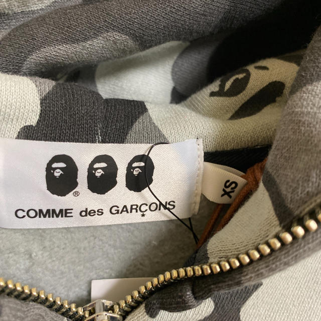 ベイプ コムデギャルソン パーカー bape 大阪限定 激レア