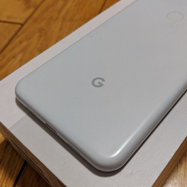 ★SoftBank★Pixel3a★白★simロック解除済み★ 2