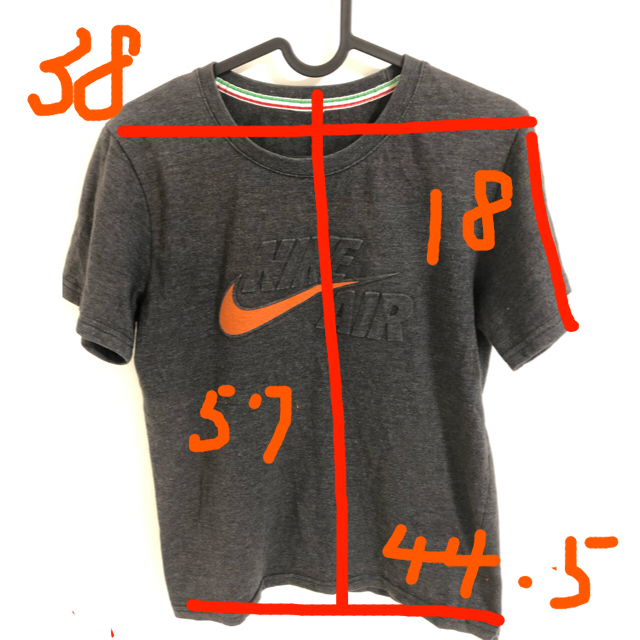 NIKE(ナイキ)のナイキ　Tシャッツ　黒赤 メンズのトップス(Tシャツ/カットソー(半袖/袖なし))の商品写真