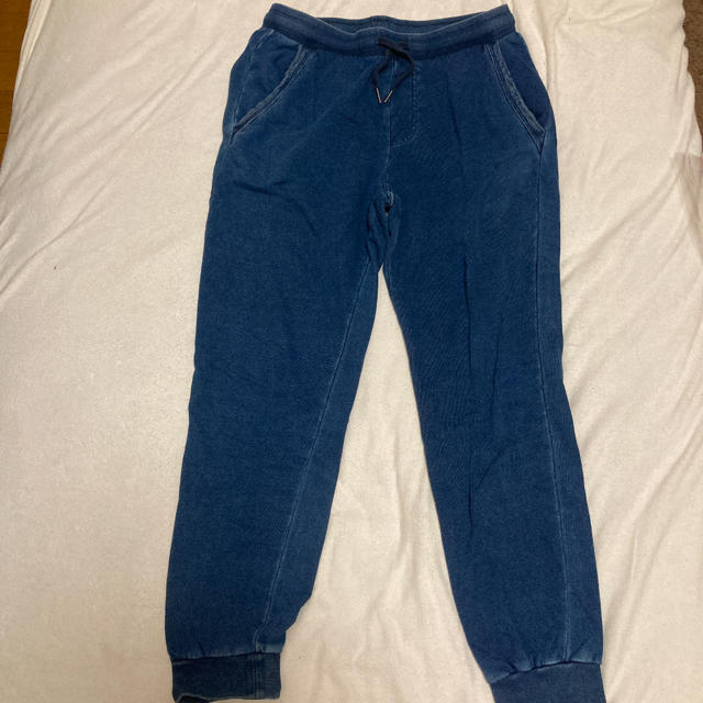 GU(ジーユー)のGU ジョガーパンツ　M メンズのパンツ(デニム/ジーンズ)の商品写真