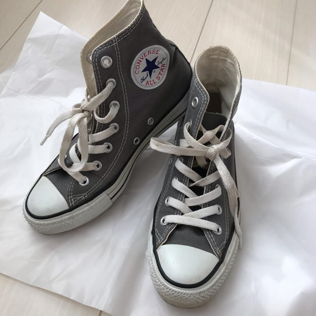 CONVERSE(コンバース)の本日限定価格★【CONVERSE】定番 コンバース ハイカット グレー 24㌢ レディースの靴/シューズ(スニーカー)の商品写真