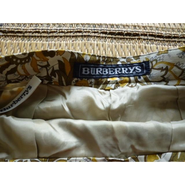 BURBERRY(バーバリー)の美品❗バーバリー  ボルニカル柄スカート レディースのスカート(ひざ丈スカート)の商品写真