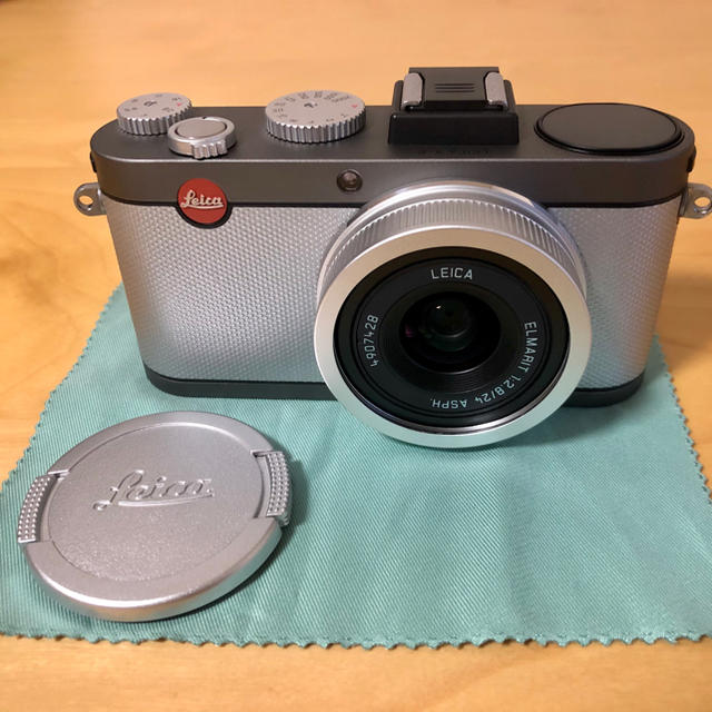 LEICA(ライカ)の【良品】Leica X-E（Typ102）おまけ付き スマホ/家電/カメラのカメラ(コンパクトデジタルカメラ)の商品写真