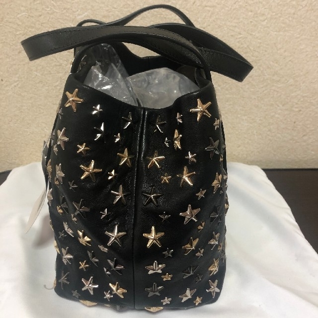 JIMMY CHOO(ジミーチュウ)の新品未使用☆JIMMY CHOO ジミーチュウ ソフィア スタッズ ハンドバッグ レディースのバッグ(ハンドバッグ)の商品写真