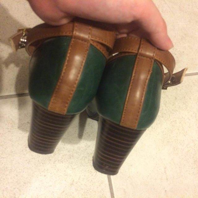 レトロ♡グリーンパンプス レディースの靴/シューズ(ハイヒール/パンプス)の商品写真