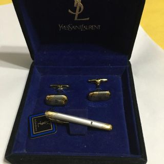 サンローラン(Saint Laurent)のYSL ネクタイピン＆カフス(タグ付き未使用)(ネクタイピン)