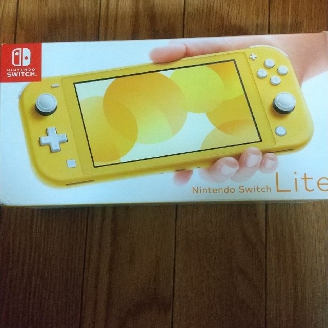 Nintendo Switch Lite イエロー