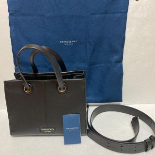 Cole Haan - コールハーン💕数時間のみ美品✨の通販 by プッティ's ...