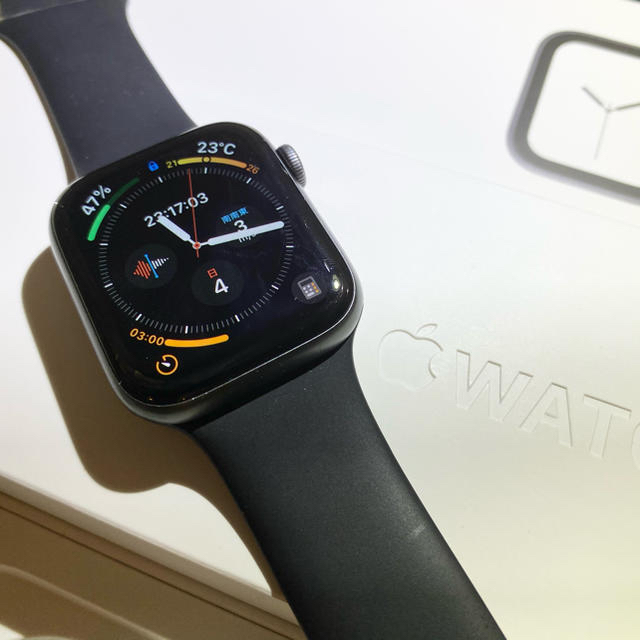 Apple Watch(アップルウォッチ)のApple Watch Series4 44mm GPS スペースグレイアルミ メンズの時計(腕時計(デジタル))の商品写真