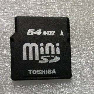 トウシバ(東芝)のミニSDカード【64MB】TOSHIBA　中古(PC周辺機器)