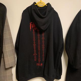 Mサイズ　vetements メタルロゴ　パーカー