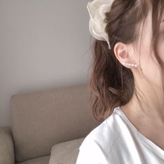 bigシュシュ　ビッグシュシュ　ベージュ　ヘアアクセサリー(ヘアゴム/シュシュ)