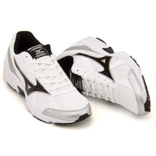 MIZUNO(ミズノ)のミズノ トラッドロード9 ランニングシューズ サイズ:23cm レディースの靴/シューズ(スニーカー)の商品写真