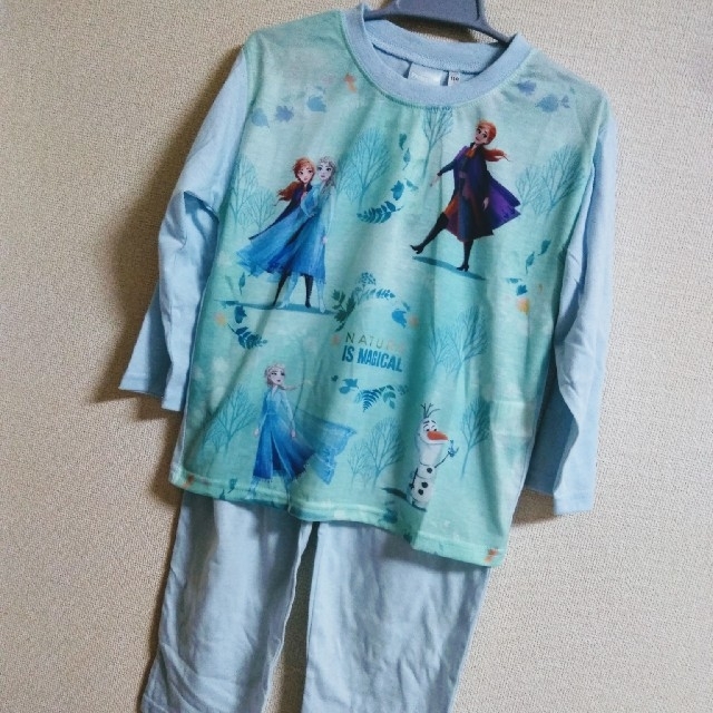 Disney(ディズニー)の110#アナユキ　長袖　パジャマ　ブルー キッズ/ベビー/マタニティのキッズ服女の子用(90cm~)(パジャマ)の商品写真