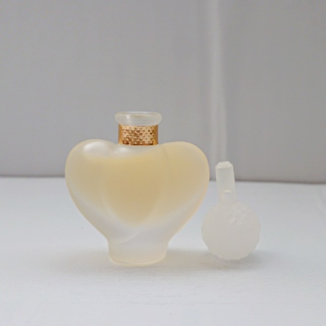 希少 ニナ リッチ ファルーシュ Farouche ミニ香水 パルファン