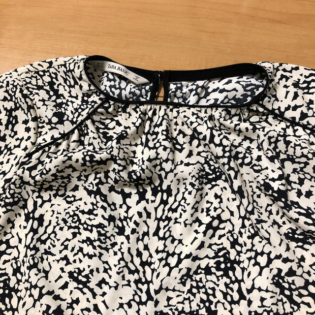 ZARA(ザラ)のZARAブラウス レディースのトップス(シャツ/ブラウス(長袖/七分))の商品写真