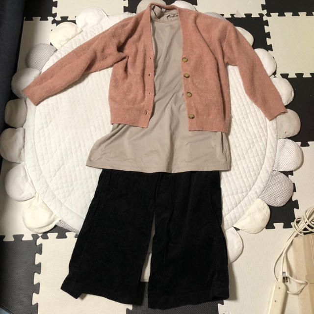 UNIQLO(ユニクロ)のUNIQLO 秋冬服まとめ売り 女の子服 140cm・150cm キッズ/ベビー/マタニティのキッズ服女の子用(90cm~)(その他)の商品写真