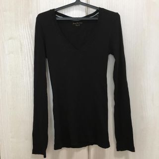 ユニクロ(UNIQLO)のユニクロ　Vネック　リブニット　リブカットソー　長袖(カットソー(長袖/七分))