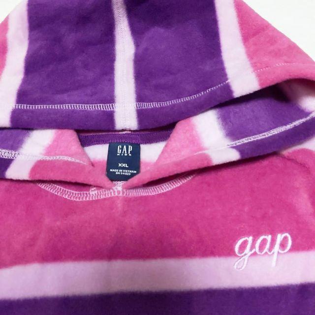 GAP Kids(ギャップキッズ)の【GAP KIDS】フリースポンチョ キッズ/ベビー/マタニティのキッズ服女の子用(90cm~)(ジャケット/上着)の商品写真