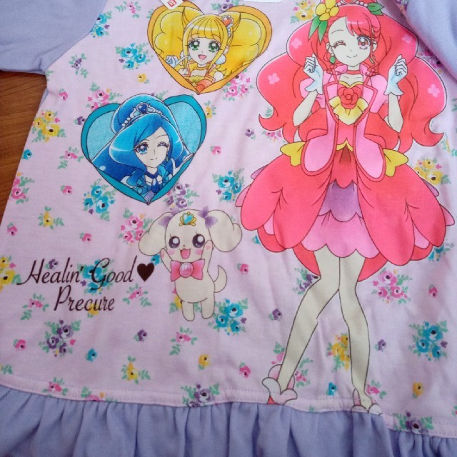 ヒーリングっど プリキュア　光る　パジャマ　120　新品 キッズ/ベビー/マタニティのキッズ服女の子用(90cm~)(パジャマ)の商品写真