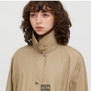 ユニクロ(UNIQLO)のUNIQLOライトロングコート　オリーブM(ロングコート)