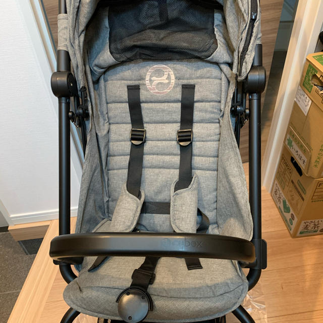 cybex(サイベックス)のcybex イージーs ベビーカー　人気のグレー キッズ/ベビー/マタニティの外出/移動用品(ベビーカー/バギー)の商品写真