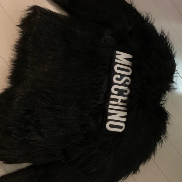 MOSCHINO(モスキーノ)のフェイクファージャケット　モスキーノ　MOSCHINO レディースのジャケット/アウター(毛皮/ファーコート)の商品写真