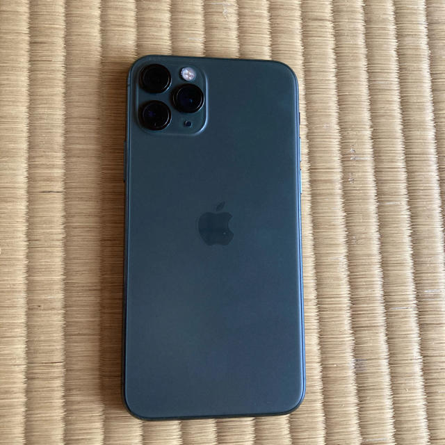 スマートフォン本体香港　iPhone11PRO 256GB ミッドナイトグリーン