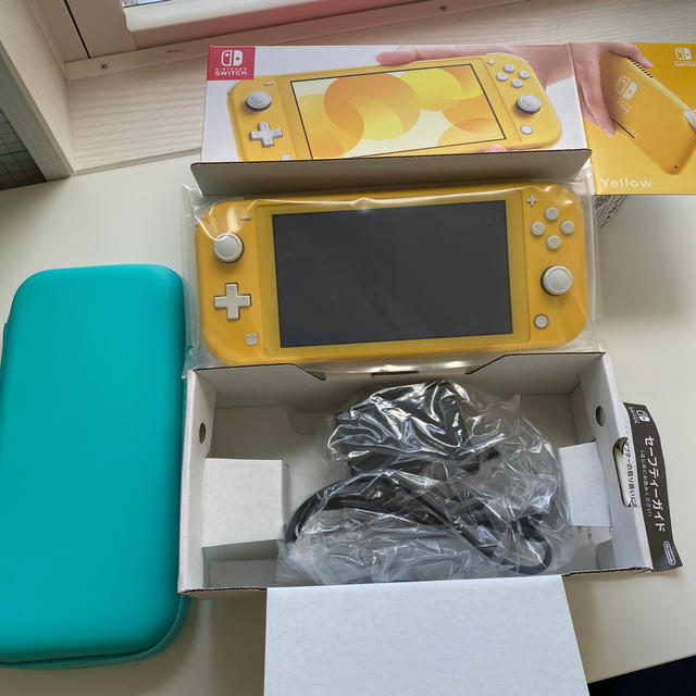 新品,大特価!】 Nintendo Switch Lite イエロー 家庭用ゲーム機本体