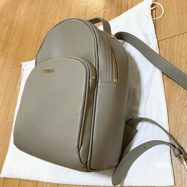 Furla(フルラ)のFURLA リュック/バックパック グレー レディースのバッグ(リュック/バックパック)の商品写真