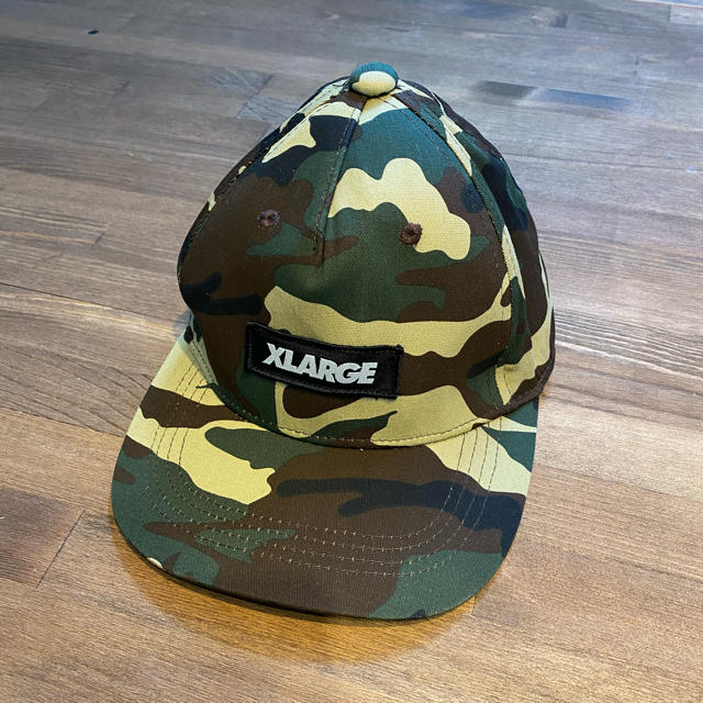 XLARGE(エクストララージ)のXLARGE KIDS 迷彩キャップⓂ️サイズ キッズ/ベビー/マタニティのこども用ファッション小物(帽子)の商品写真