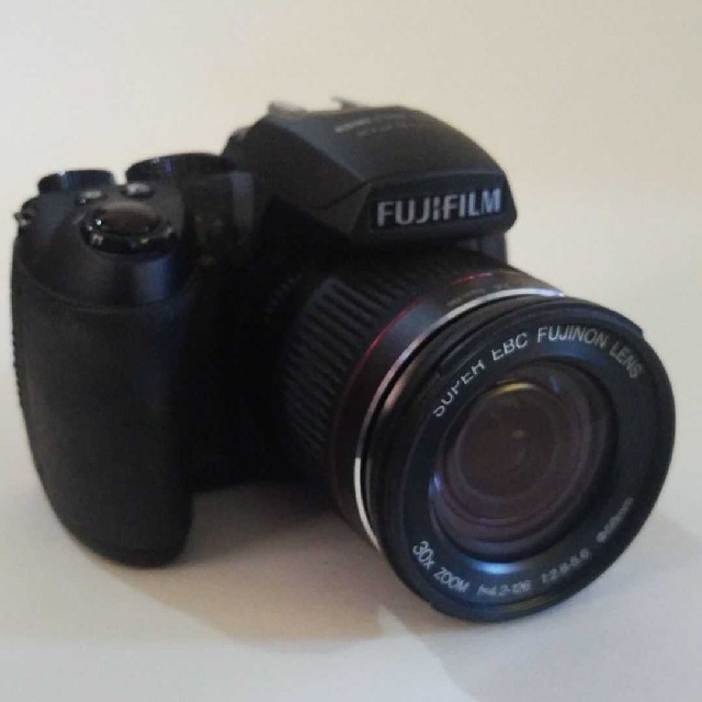 FUJI FILM FinePix S FINEPIX HS20EXR スマホ/家電/カメラのカメラ(デジタル一眼)の商品写真